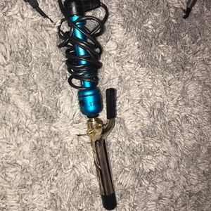 🧚🏻‍♀️ SOLD 🧚🏻‍♀️ HOT TOOLS Curling Iron